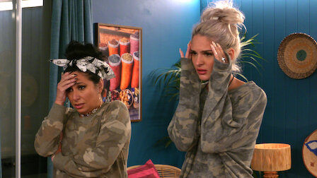 Watch Identity Theft. Episode 3 of Season 3.